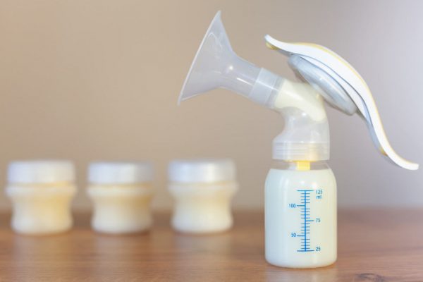 Mẹ cần làm những việc này để mau chóng có sữa về sau khi sinh!