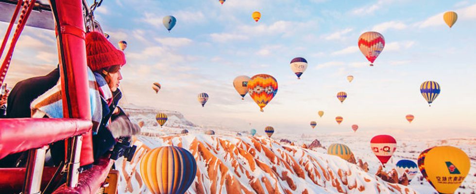 Người ta luôn thấy được nụ cười của nhau, nhưng khó lòng nhìn thấy bóng dáng nỗi đau ẩn sâu nơi tâm hồn mỗi người