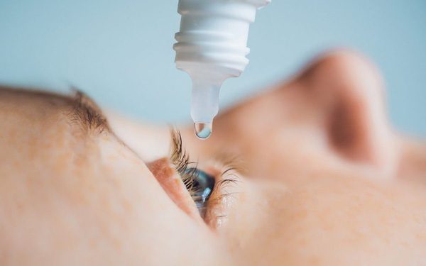 Viêm kết mạc giả mạc - Bệnh hay gặp ở trẻ khi giao mùa và những điều cha mẹ cần biết