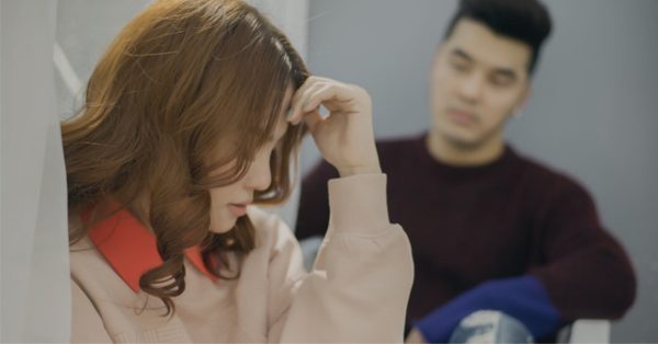 Dấu hiệu cảnh báo tình yêu của hai bạn đang đi đến hồi kết