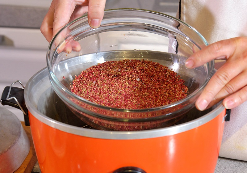 nấu diêm mạch trong nồi cơm điện