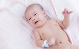 Điều trị thoát vị bẹn ở trẻ em! Vì sao bé lại bị thoát vị bẹn?