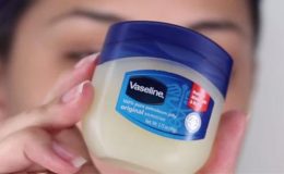 Chỉ với 1 hộp Vaseline giá chưa đến 150k, bạn đã có trong tay 7 mẹo vặt hay ho trong cuộc sống
