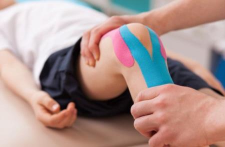 Tìm hiểu chứng đau khớp tăng trưởng ở trẻ
