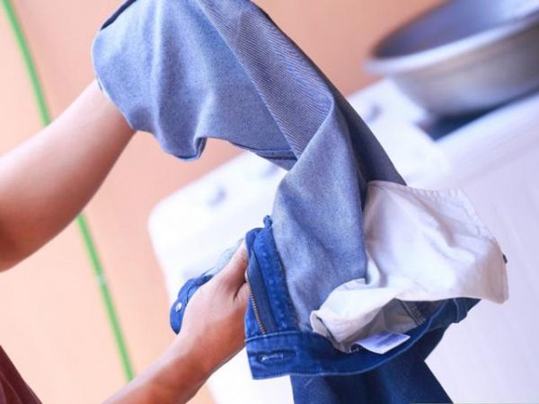 Lột trái quần jeans