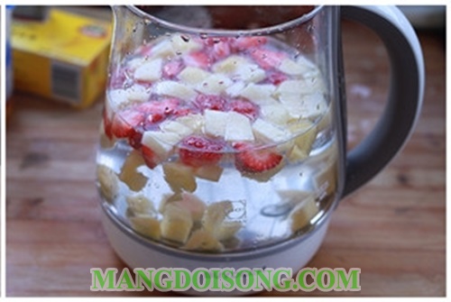 cach-lam-nuoc-detox-gian-can-dep-da-tu-trai-cay-don-gian-cho-cac-ban-gai-tu-lam-tai-nha-phan-3