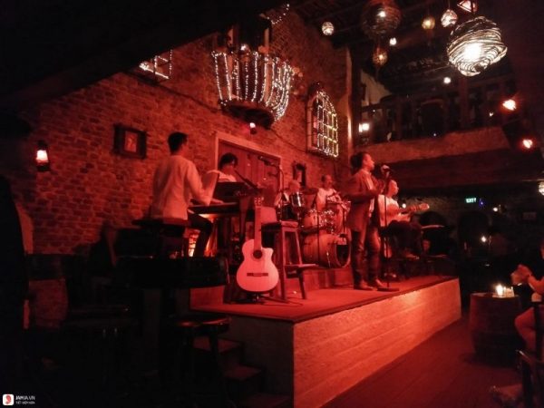 5 quán bar bạn nên ghé để thưởng thức không khí Giáng Sinh tại Sài Gòn