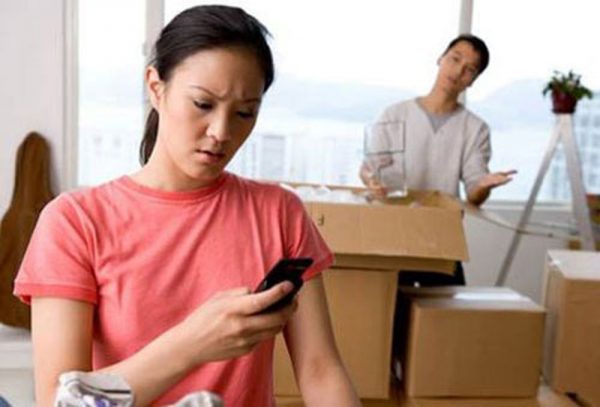 Là phụ nữ có những điều ngu ngốc sau nhất định không được phạm phải để tránh chính tay hủy hoại hạnh phúc gia đình mình!