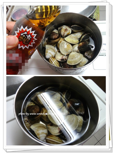 2 cách đơn giản giúp nghêu nhả sạch cát, để mẹ làm món ngon cho cả nhà!