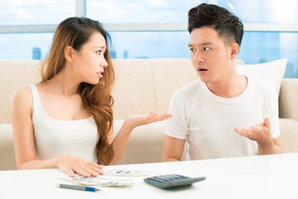 Là phụ nữ có những điều ngu ngốc sau nhất định không được phạm phải để tránh chính tay hủy hoại hạnh phúc gia đình mình!