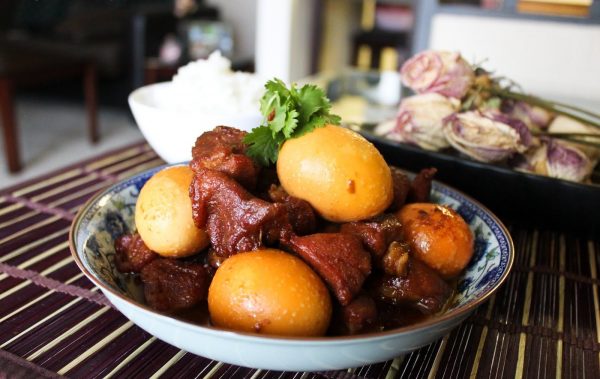 Ăn nhiều trứng có làm tăng cholesterol không? Bao nhiêu quả trứng/tuần là đủ?