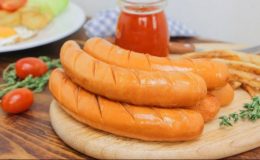 Hướng dẫn nấu xúc xích bằng lò vi sóng an toàn