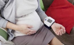Những lời khuyên về dinh dưỡng và cách chăm sóc mẹ bầu bị tăng huyết áp thai kì