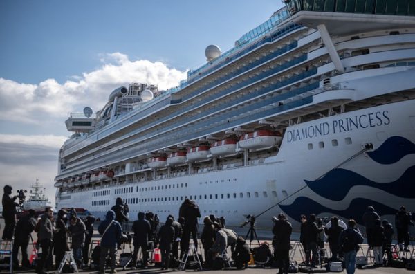 Tăng thêm 61 ca bị lây nhiễm trên du thuyền Diamond Princess