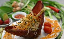 Ăn chay ngon! Bỏ túi cách làm nộm hoa chuối chay ngon