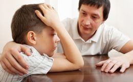 Bố mẹ cần làm gì nếu thấy con mắc rối loạn ngôn ngữ?