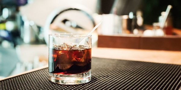Tự làm cocktail đơn giản mà ngon! Ở nhà vẫn chill như thường!